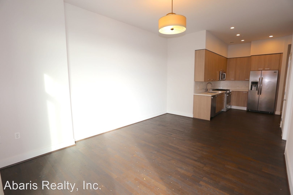 525 Water Street, Sw # 303 - Photo 22