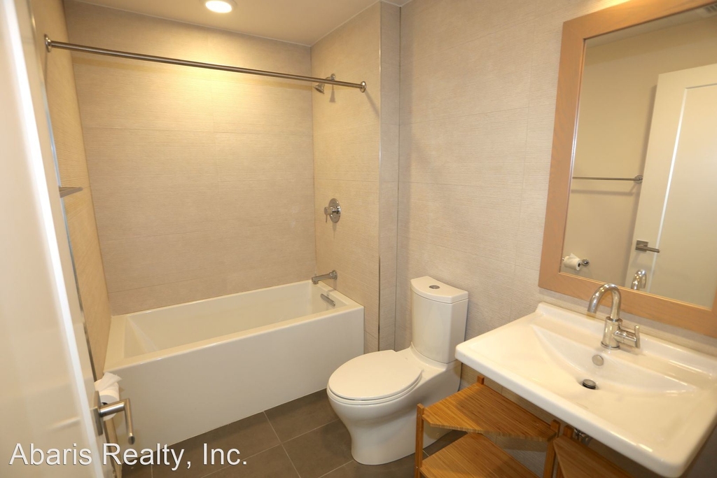 525 Water Street, Sw # 303 - Photo 27