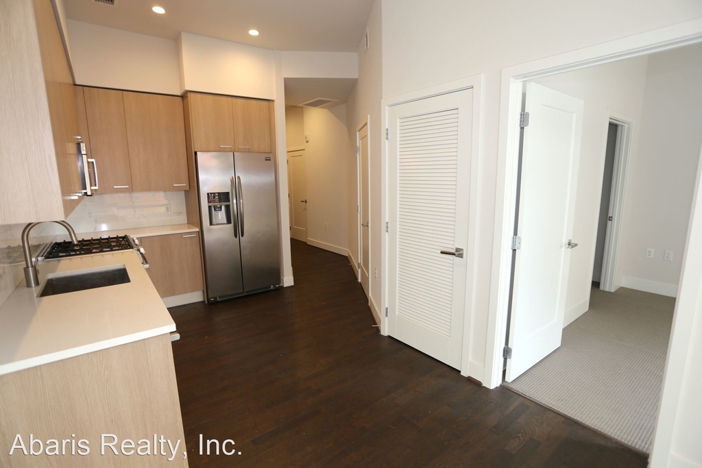 525 Water Street, Sw # 303 - Photo 10