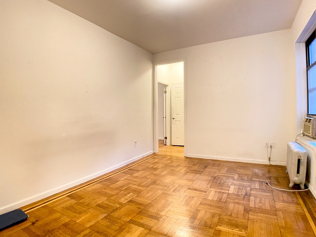 561 West 140th Street - Photo 4