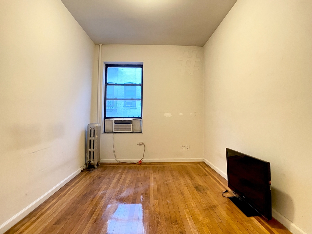 561 West 140th Street - Photo 5