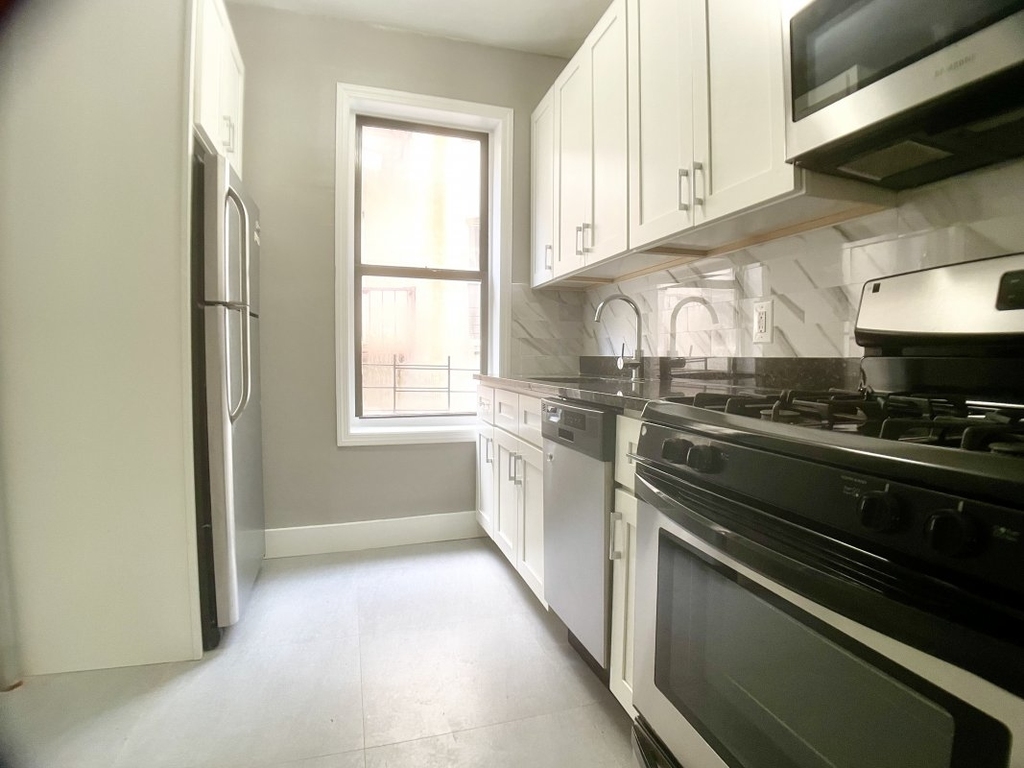 304 West 151st Street - Photo 3