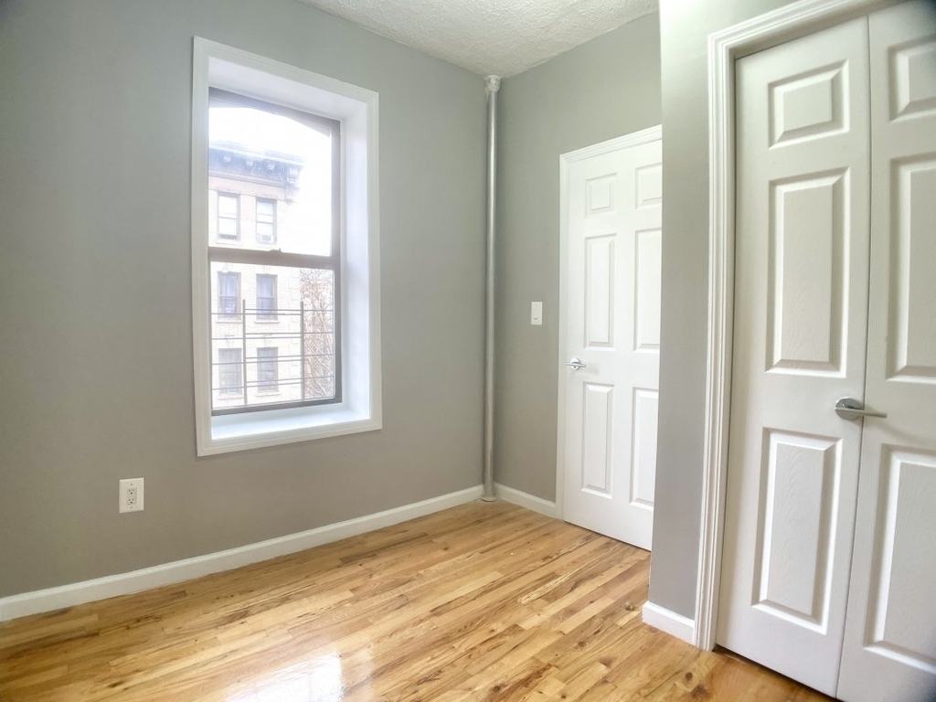 304 West 151st Street - Photo 5