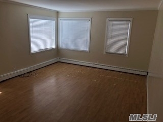 627 W Park Avenue - Photo 1