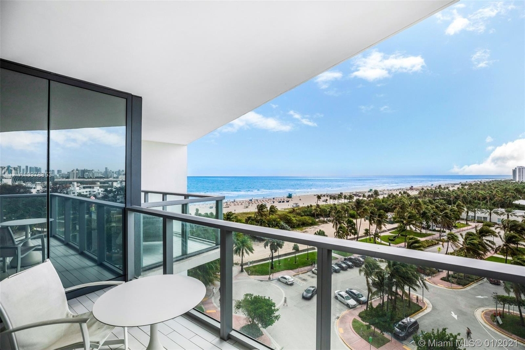 2201 Collins Ave - Photo 1