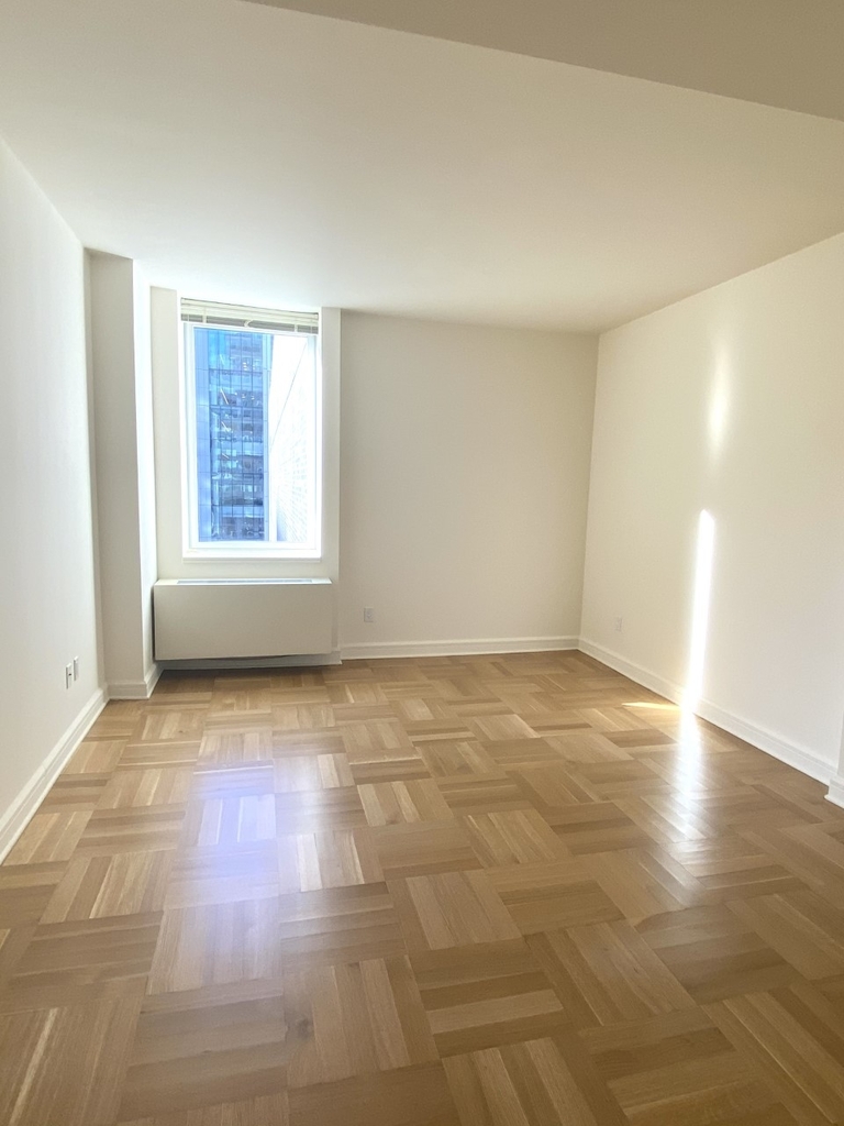 400 West 63rd Street - Photo 8