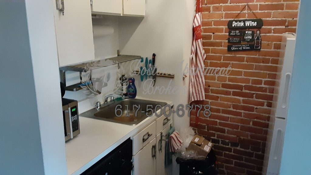 26 Cortes St. - Photo 5