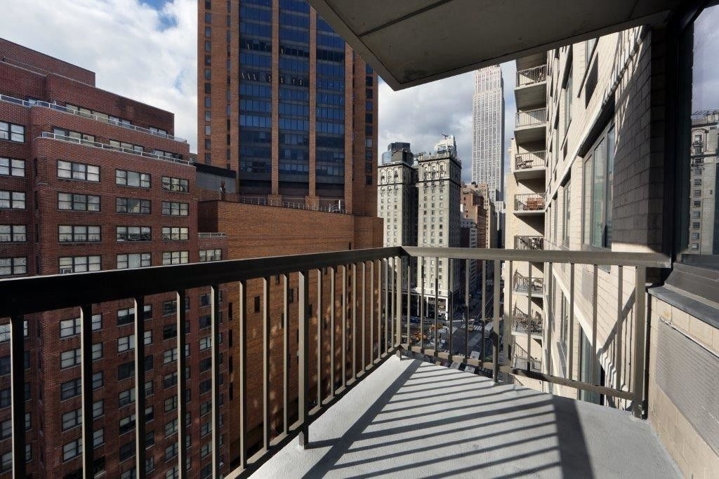 115 East 34th Street - Photo 4