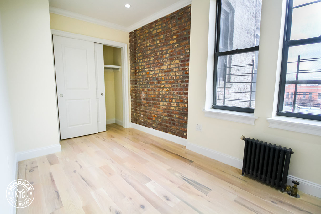 946 Bushwick Avenue - Photo 2