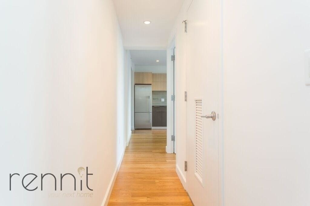 500 Sterling Place - Photo 2