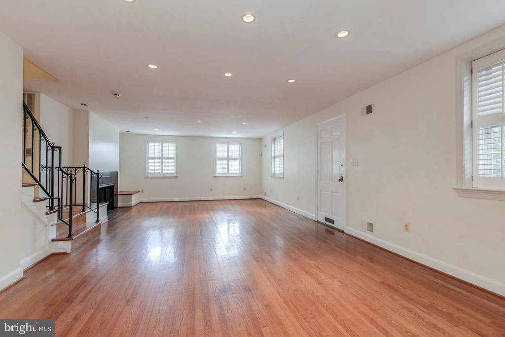 1401 35th St Nw - Photo 17