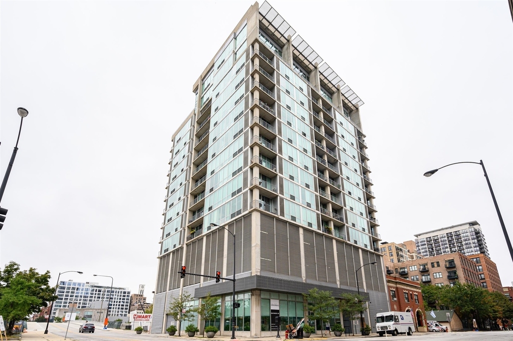 700 West Van Buren Street - Photo 1