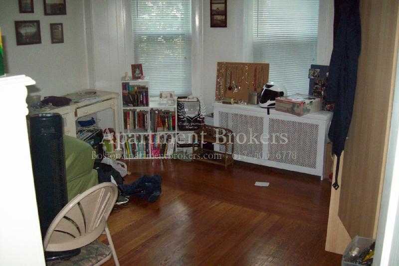 98 Belmont St. - Photo 2