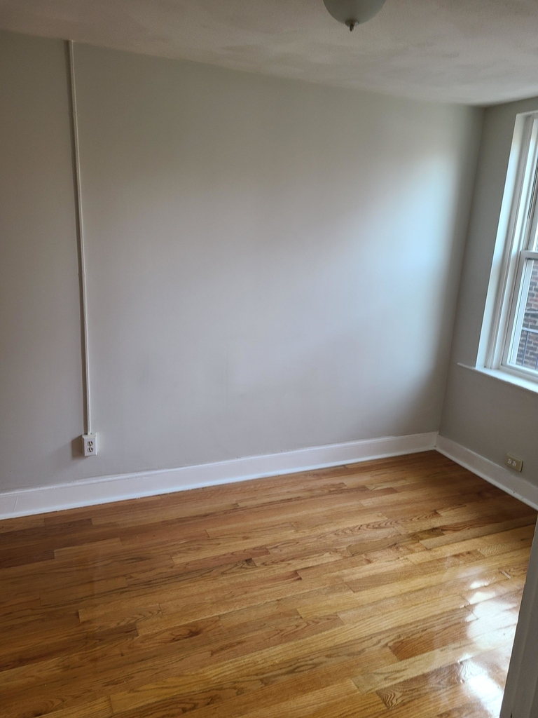 223 Hanover St. - Photo 14