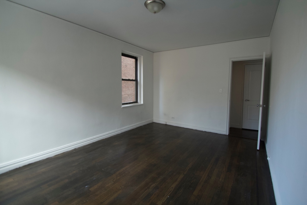 690 Ft Washington Avenue - Photo 6