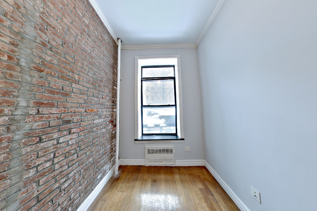 424 W 51st St. - Photo 4