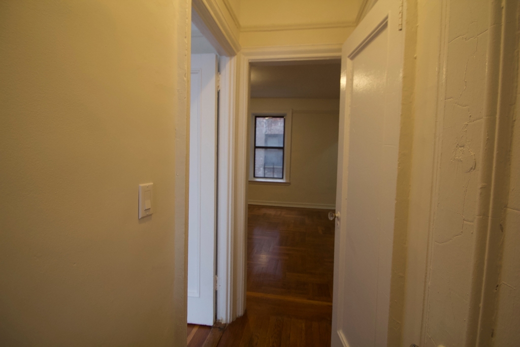 108 Park Terrace East - Photo 7