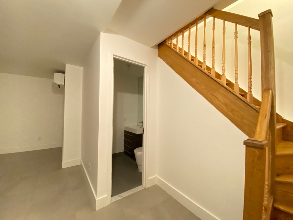 106 Meserole Street - Photo 6