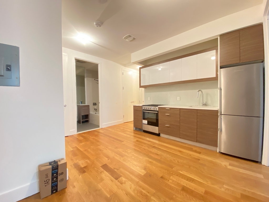 106 Meserole Street - Photo 3