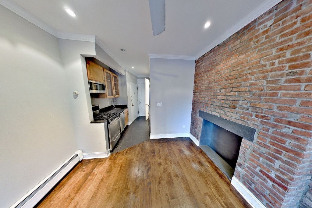 42 Avenue B - Photo 0