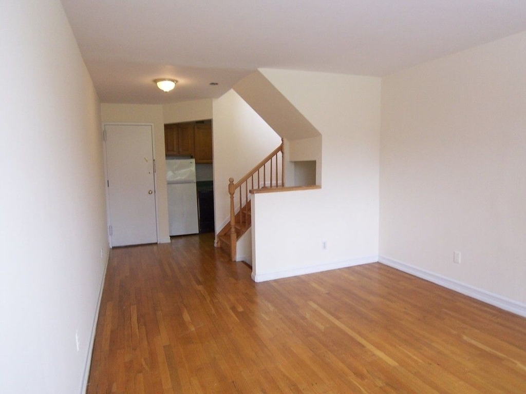 786 Amsterdam Avenue - Photo 1