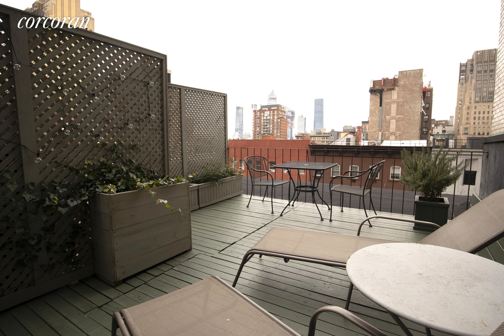 218 West 14th Street - Photo 9