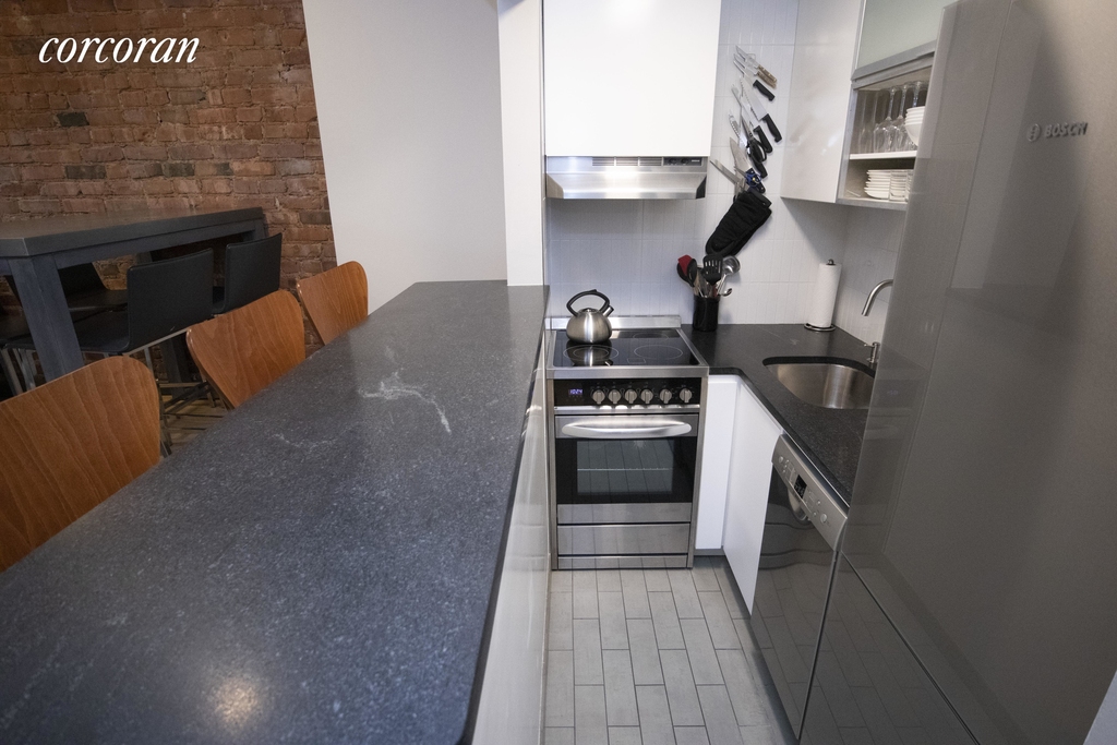 218 West 14th Street - Photo 5