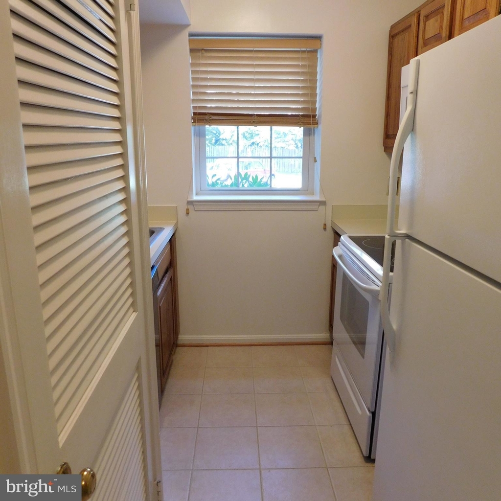 519 Bashford Lane - Photo 5