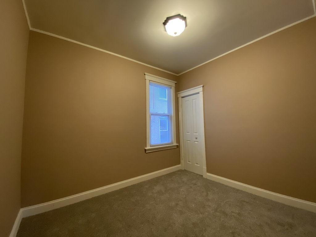 1770 West Granville Avenue - Photo 13