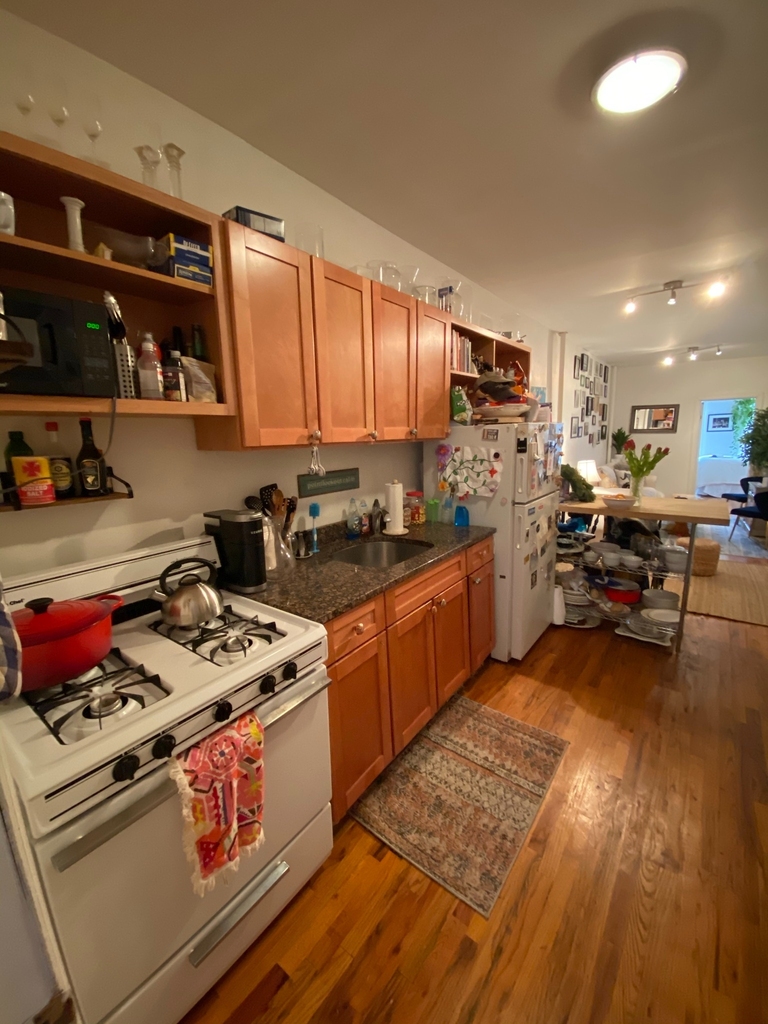 355 16th Street - Photo 1