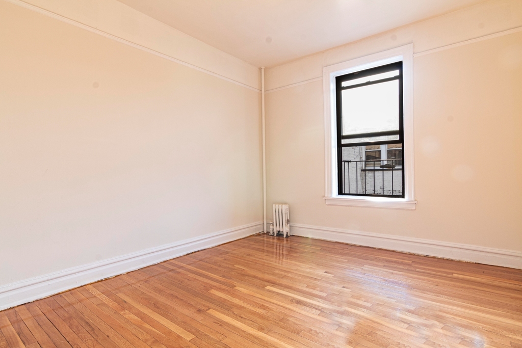 23-30 31st Road - Photo 2