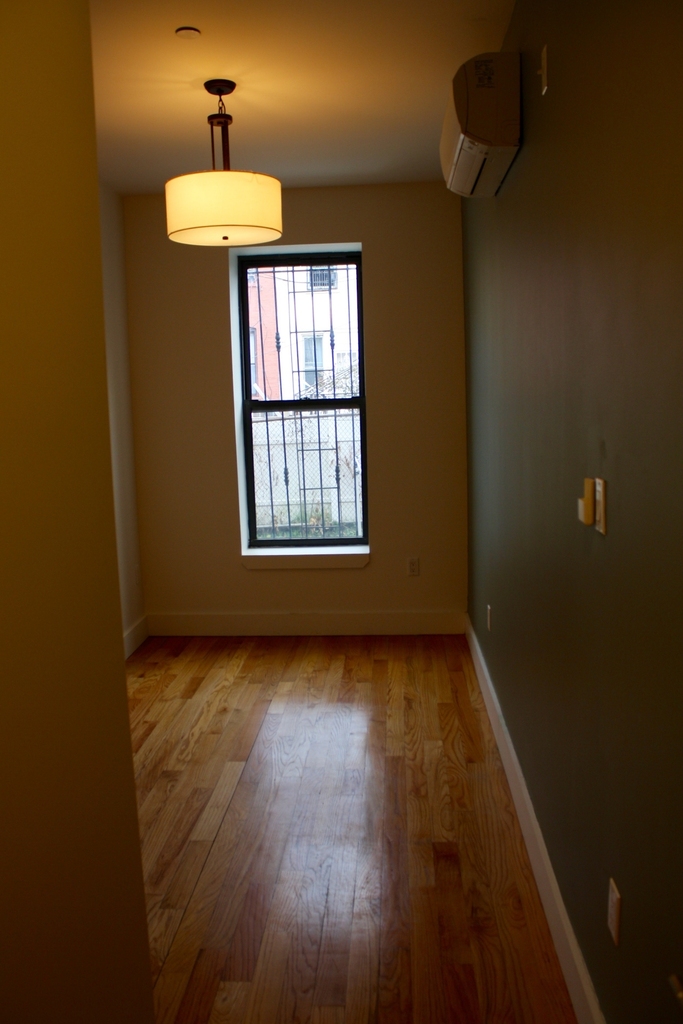 1340 Hancock Street - Photo 3