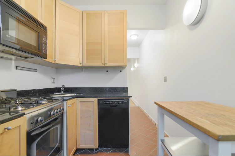 341 5th Avenue - Photo 2