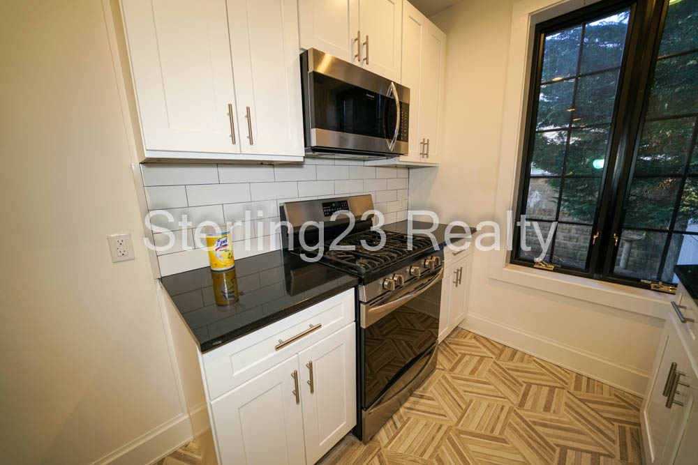 25-39 22nd Street - Photo 3