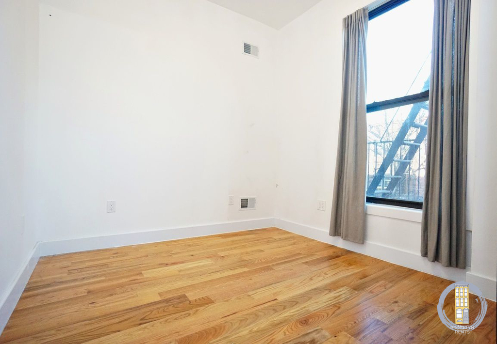 86 Chauncey Street - Photo 3