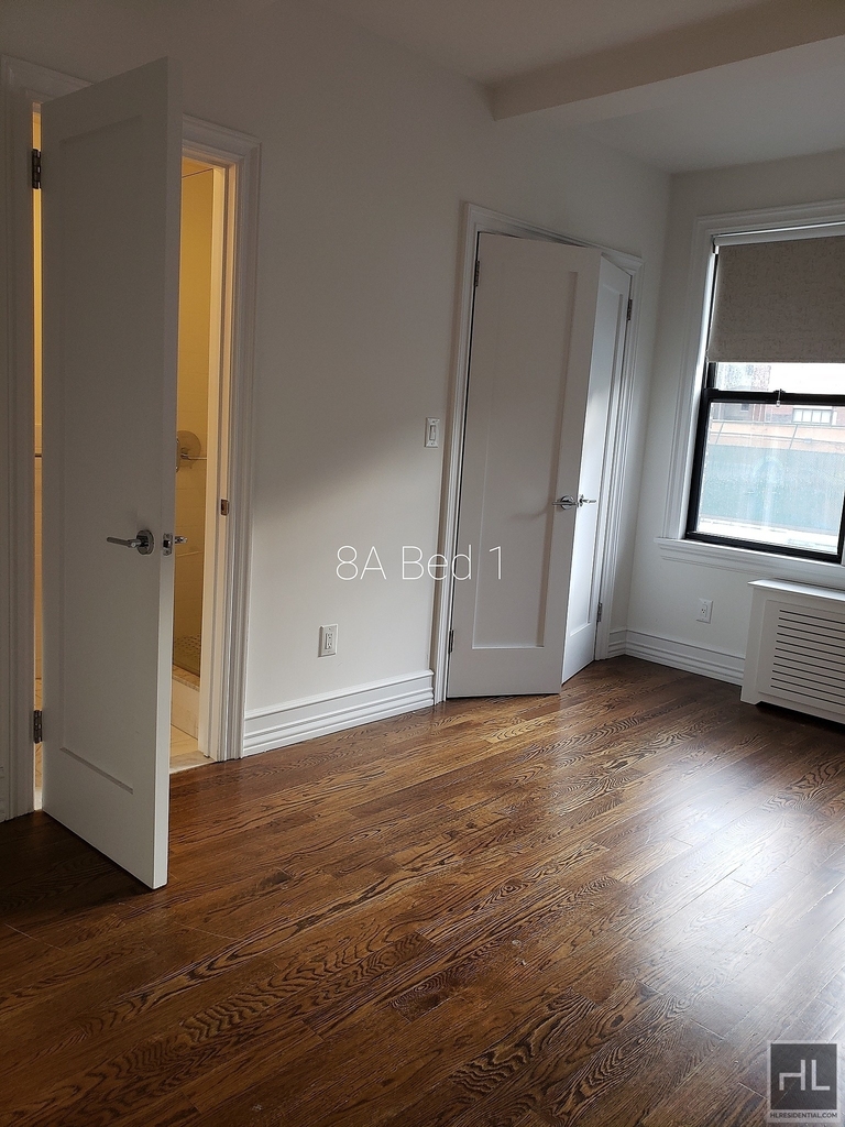 West 68 Street - Photo 8