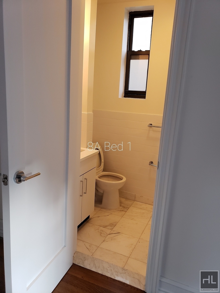 West 68 Street - Photo 10