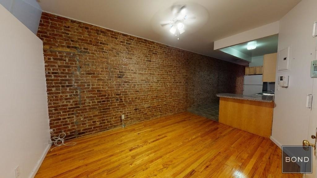 449 West 48th Street ZIP 10019 - Photo 3