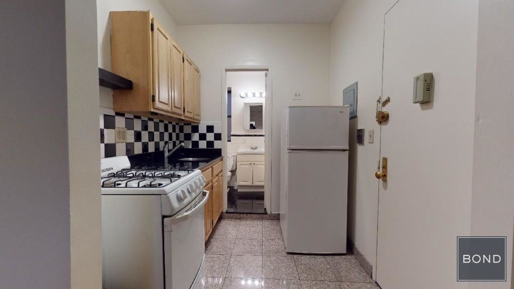 309 West 47th Street ZIP 10036 - Photo 6