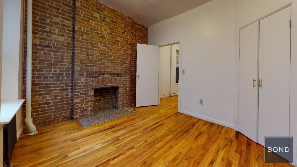 309 West 47th Street ZIP 10036 - Photo 1