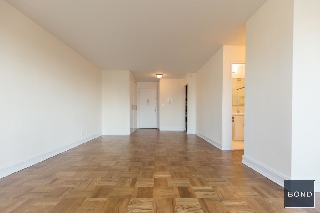 888 Eighth Avenue ZIP 10019 - Photo 3