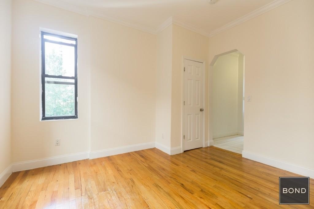 711 Second Avenue - Photo 1