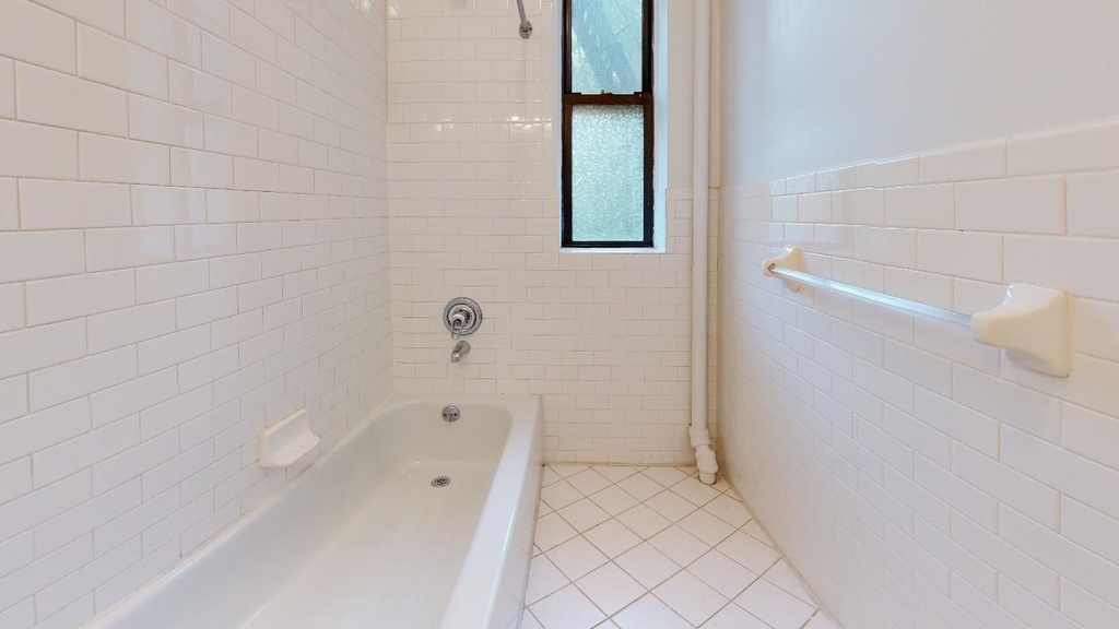 78 West 11th Street - Photo 4