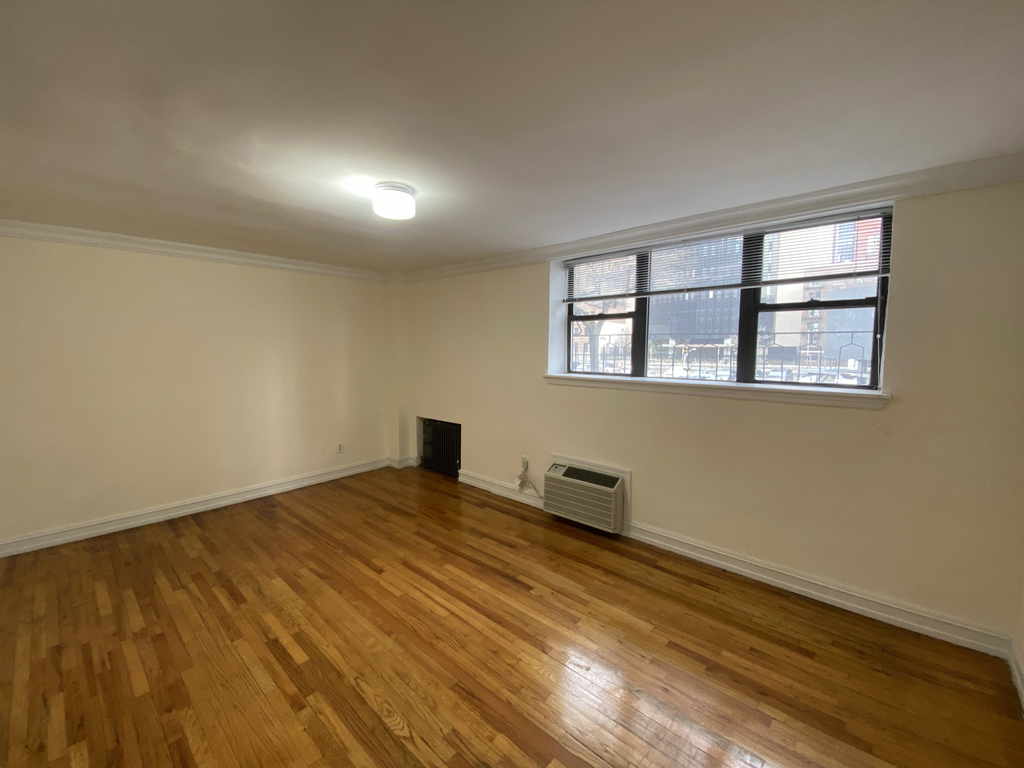 238 East 36th Street, New York, NY 10016 - Photo 0