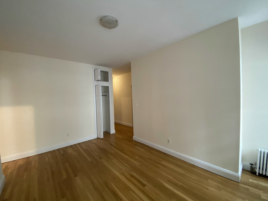 126 East 24th Street - Photo 1