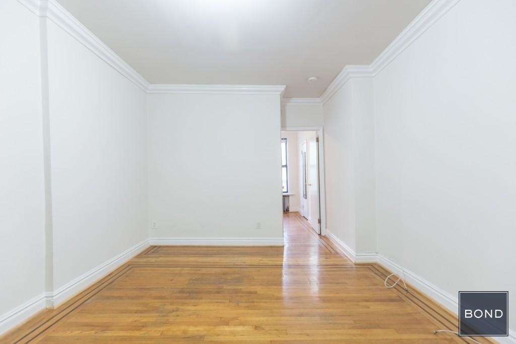 213 East 84th Street - Photo 4