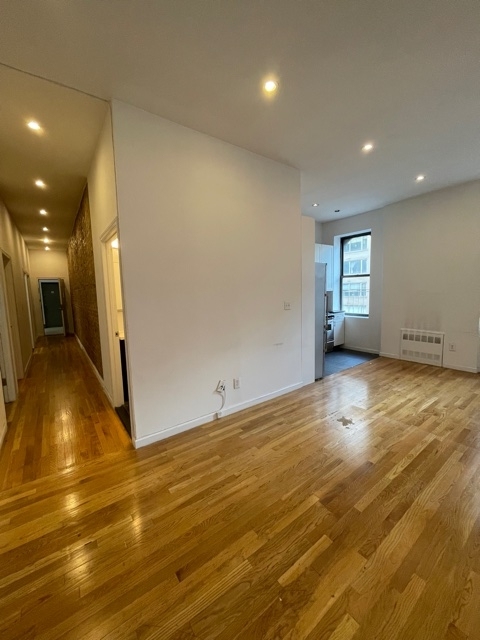 1297 Lexington Avenue - Photo 5