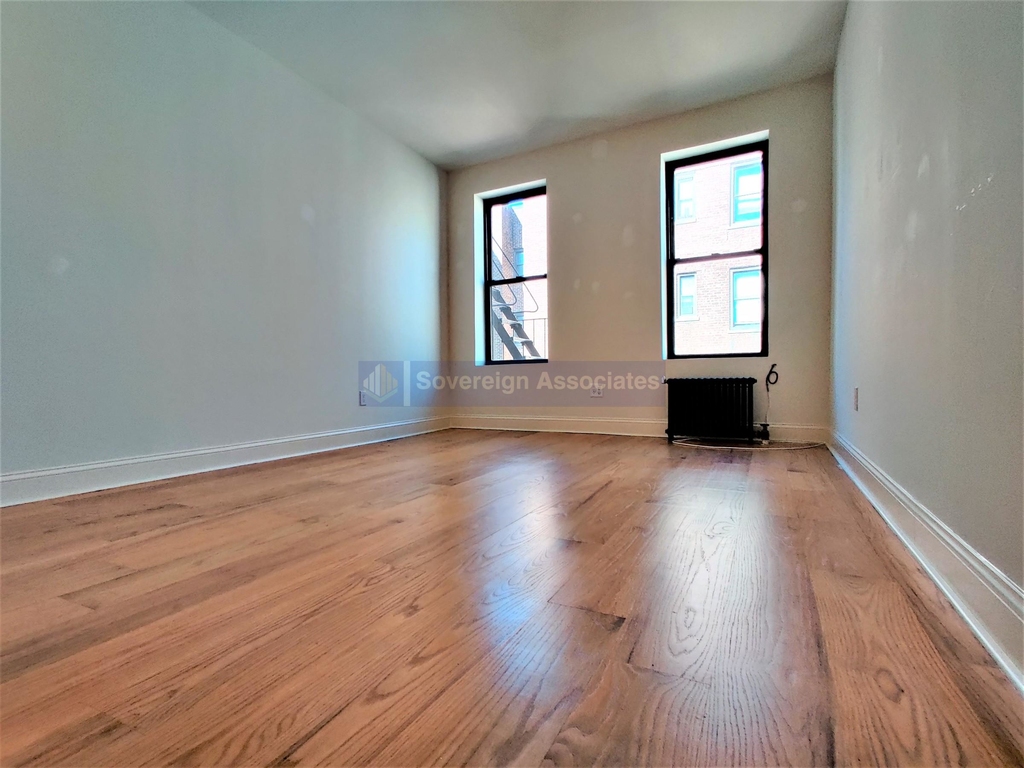 615 Fort Washington Avenue - Photo 1