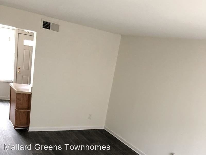 Mallard Greens Townhomes 2852 Fairfield Avenue - Photo 2