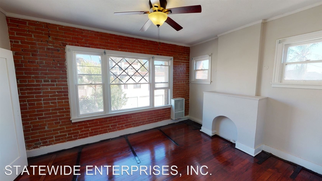 1324 Calumet Ave - Photo 1